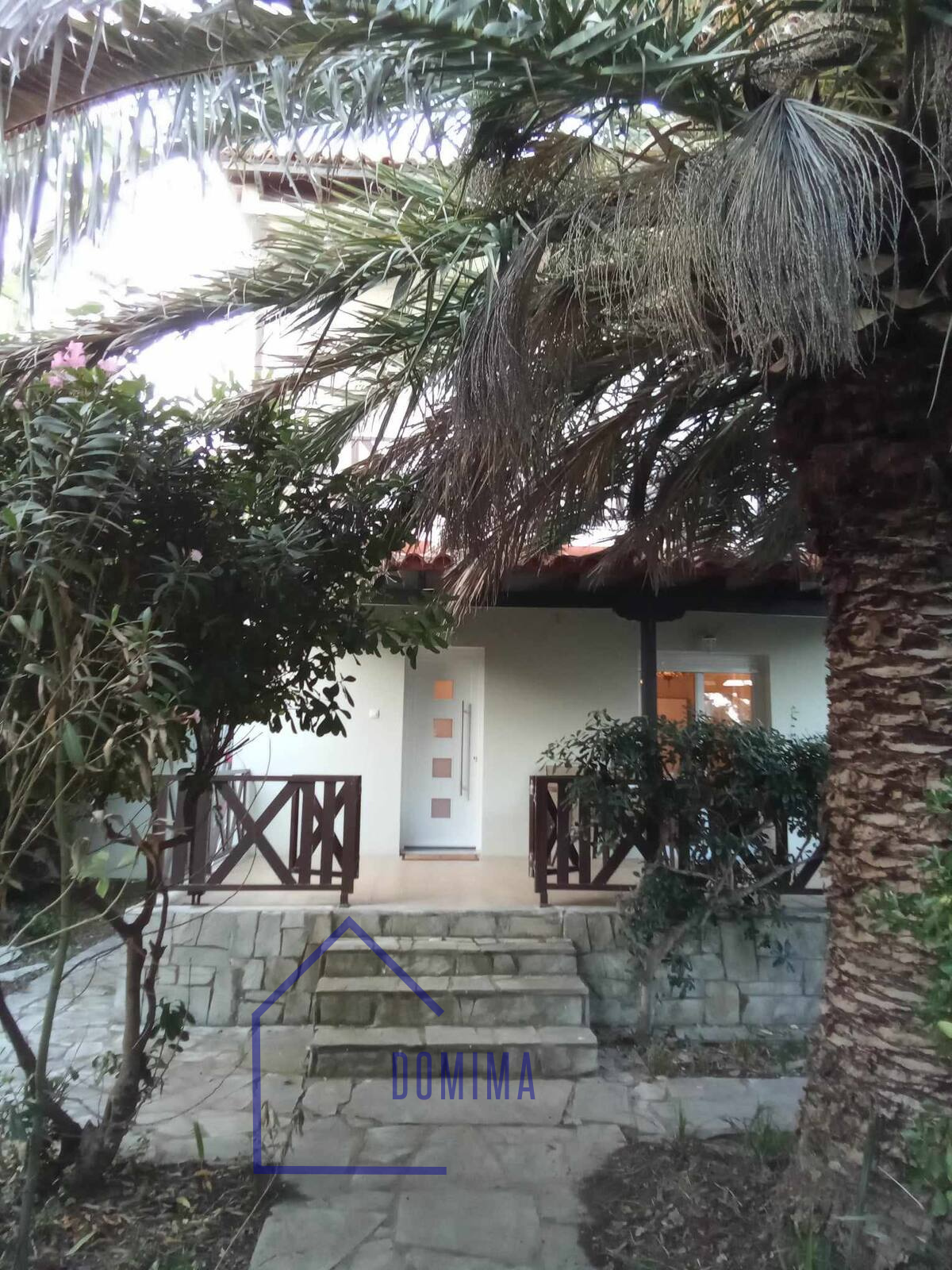 A holiday home in Dikella in front of the sea
